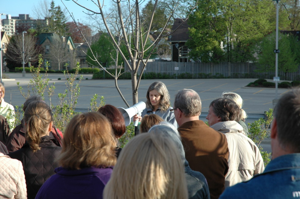 Photo: Juanita Metzger sets the stage for the "Community to the Power of 10" Jane's Walk.